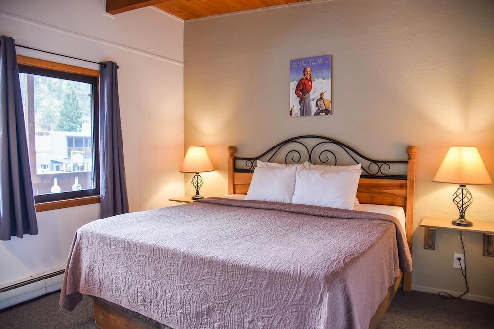 Alpine Lodge photo 50
