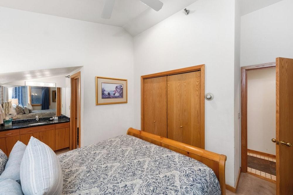 Christiania Condos - CoralTree Residence Collection photo 66