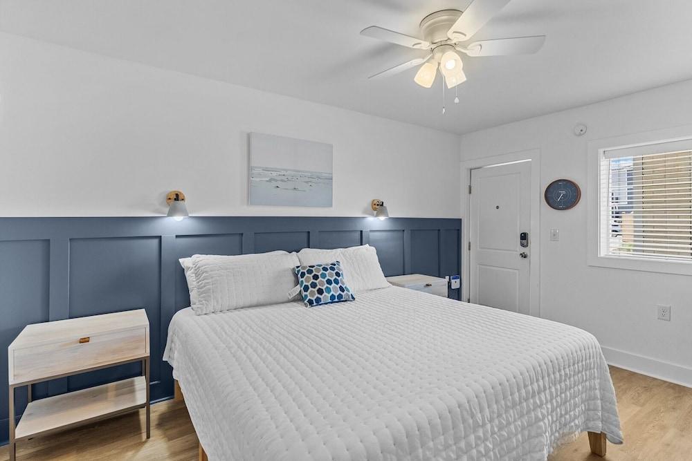 The Beach House Motel & Suites photo 10