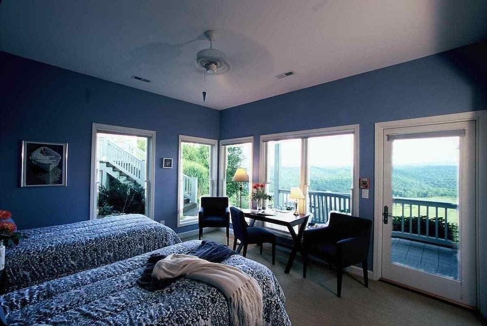 Inn at Riverbend photo 37
