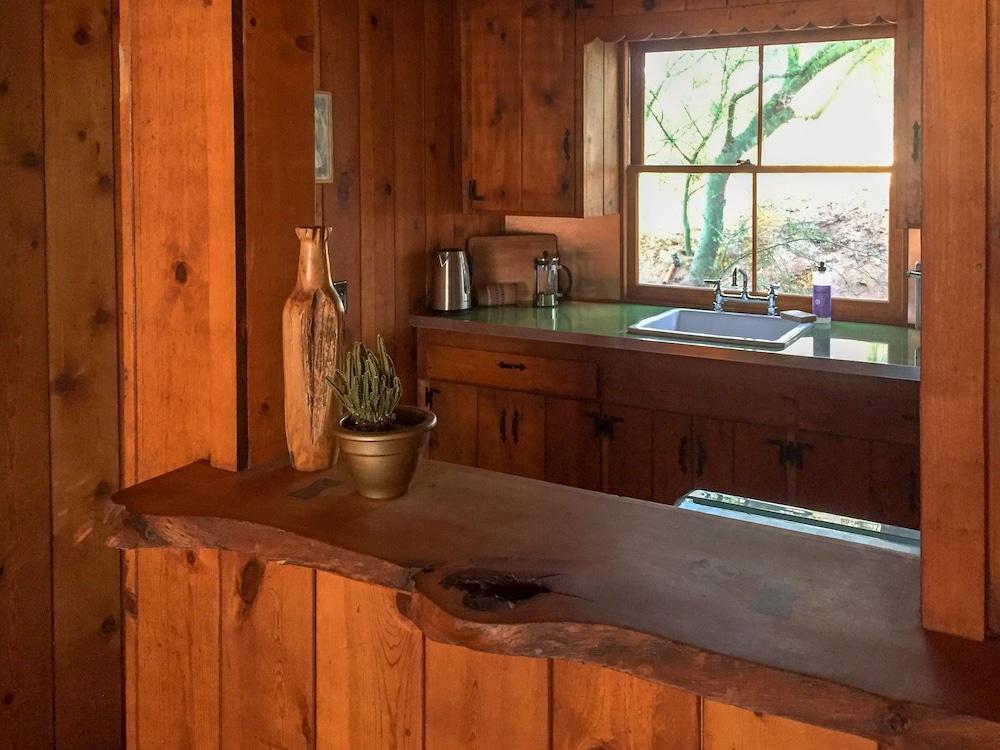 Joshua Tree Ranch House photo 37