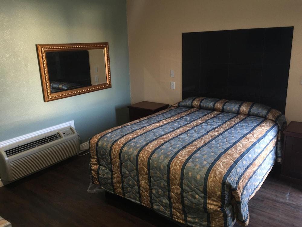 Park Motel photo 10