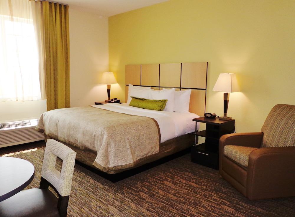 Candlewood Suites Odessa by IHG photo 7