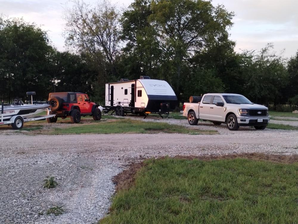 Summer Breeze RV Park photo 3