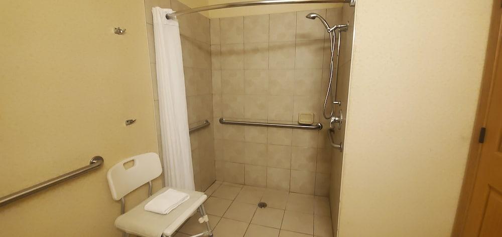 Wingate by Wyndham Youngstown/Austintown photo 33