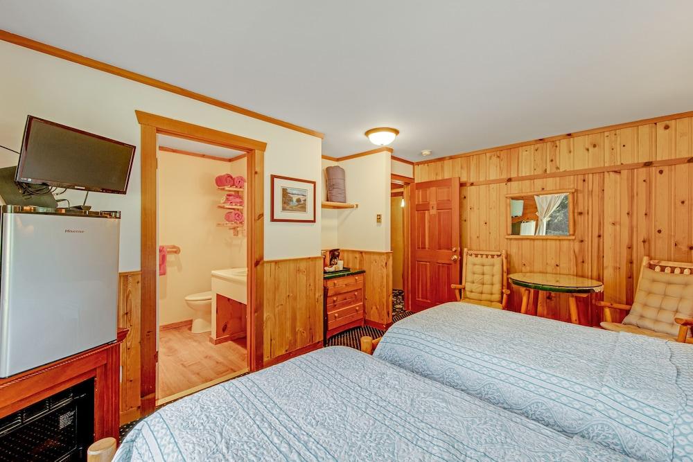 Deer Harbor Inn photo 84