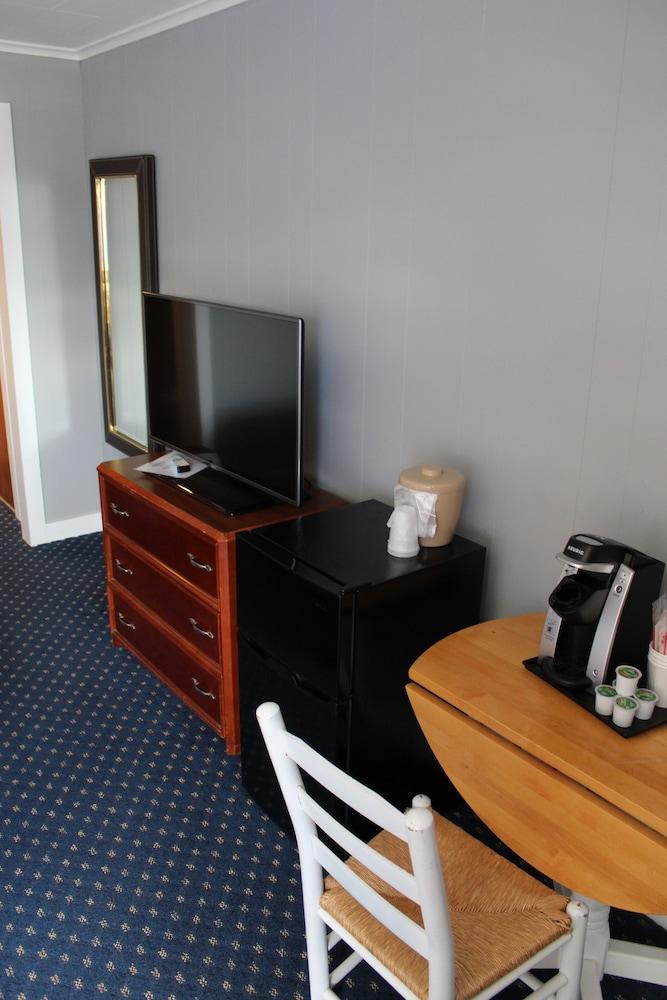 Fishermans Wharf Inn photo 17