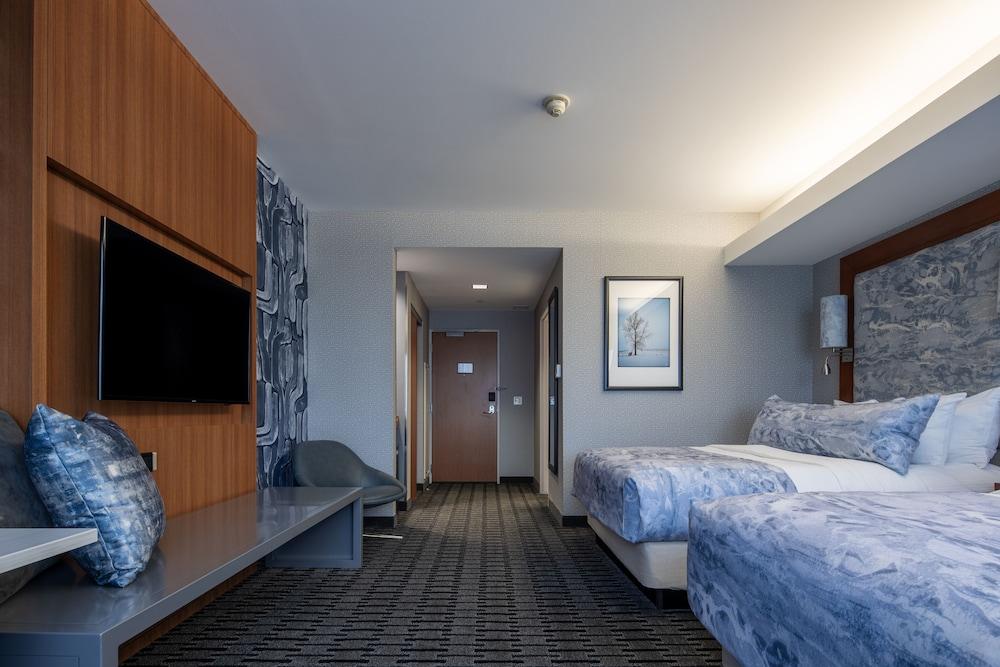 The Hotel at Kirkwood Center photo 15