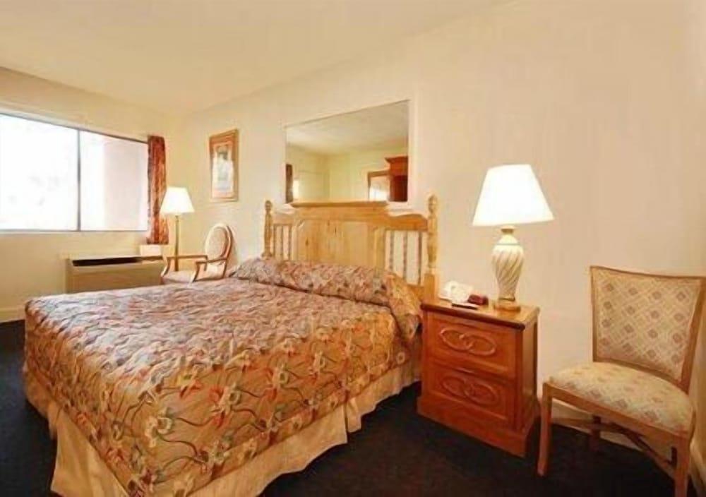 Extended Stay America Bellevue photo 2