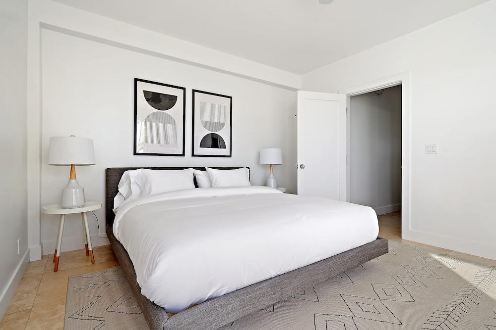 The Ambassador Hotel photo 3