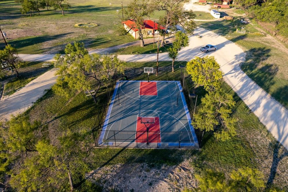 Nueces River RV & Cabin Resort photo 15