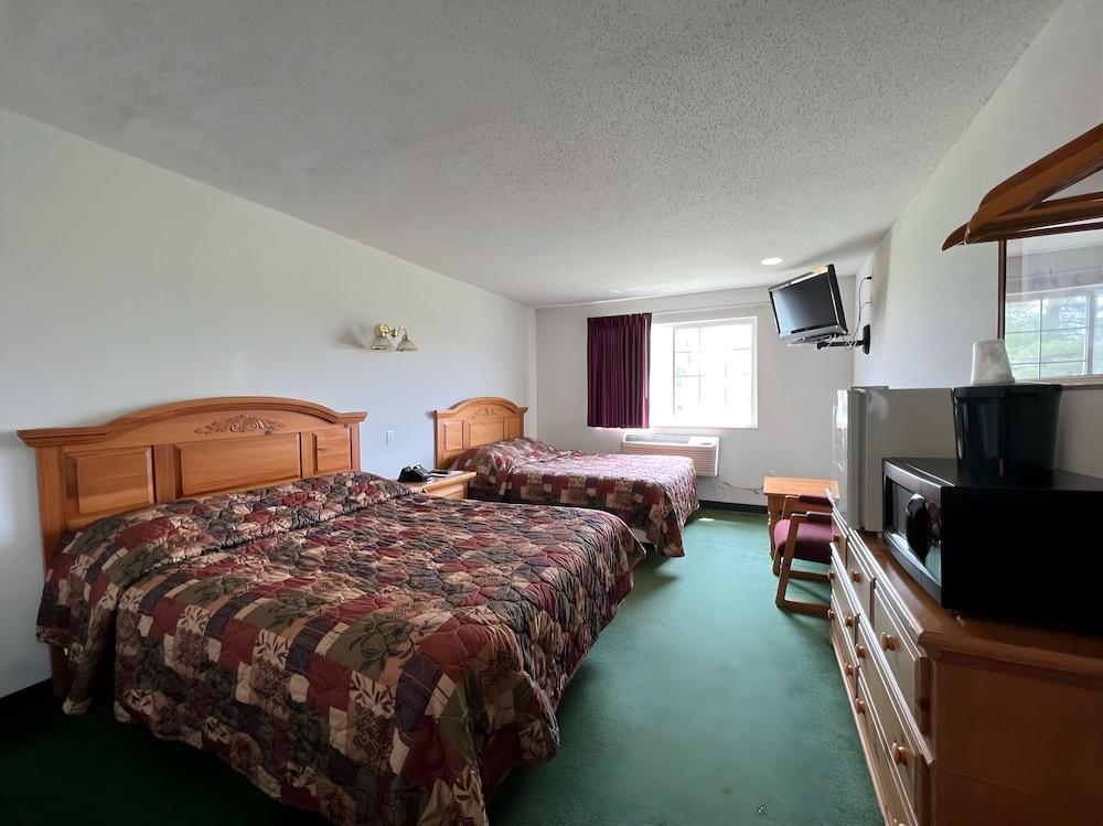 Red Bud Country Inn photo 4