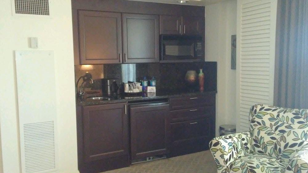 Private Residences at the Atlantic Resort and Spa photo 67