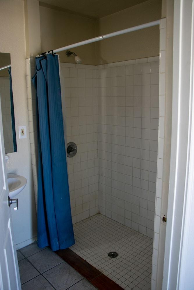 Best Budget Inn photo 7