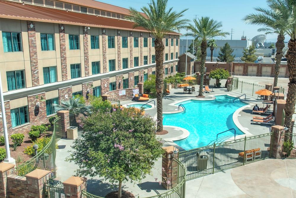 Cannery Hotel & Casino photo 12