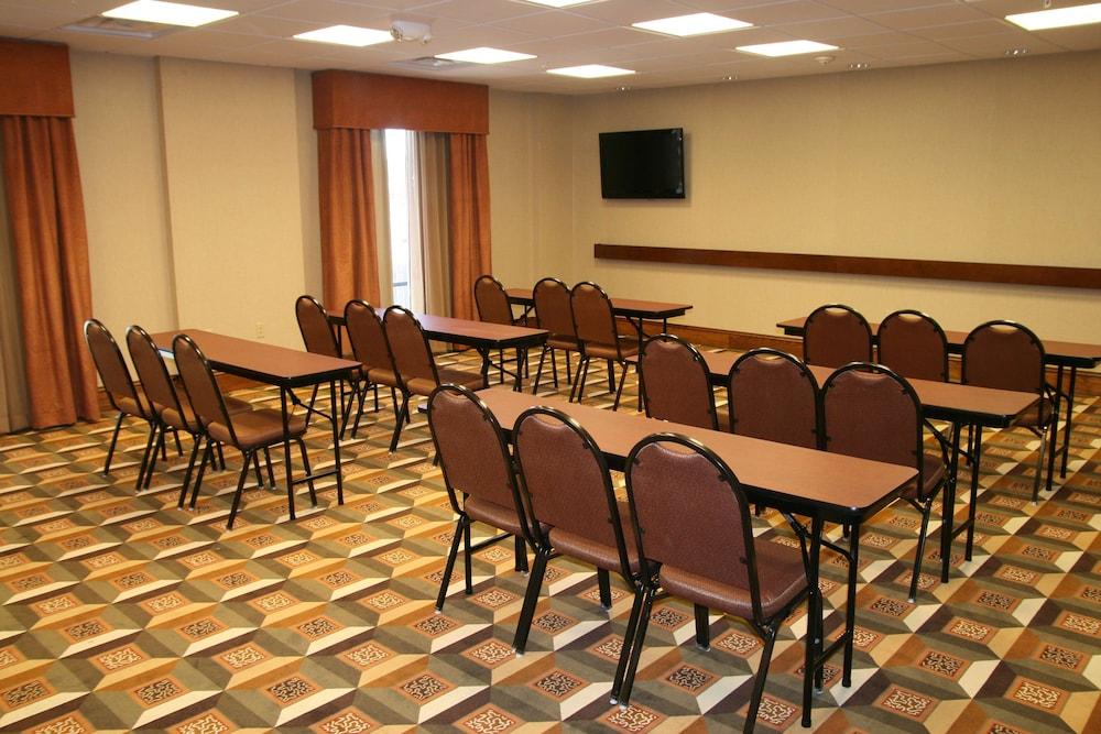 Hampton Inn & Suites Morgan City photo 60