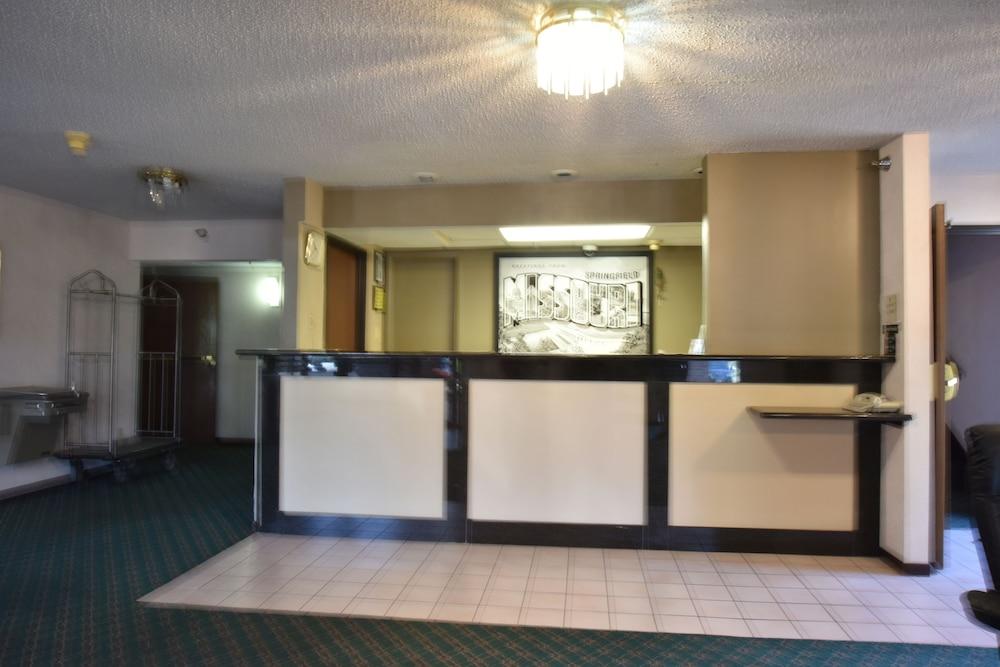 Super 8 by Wyndham Springfield/Battlefield photo 14