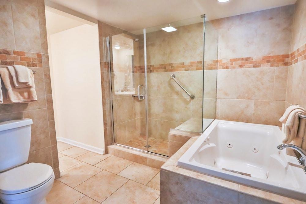 Laurel Point Resort photo 19