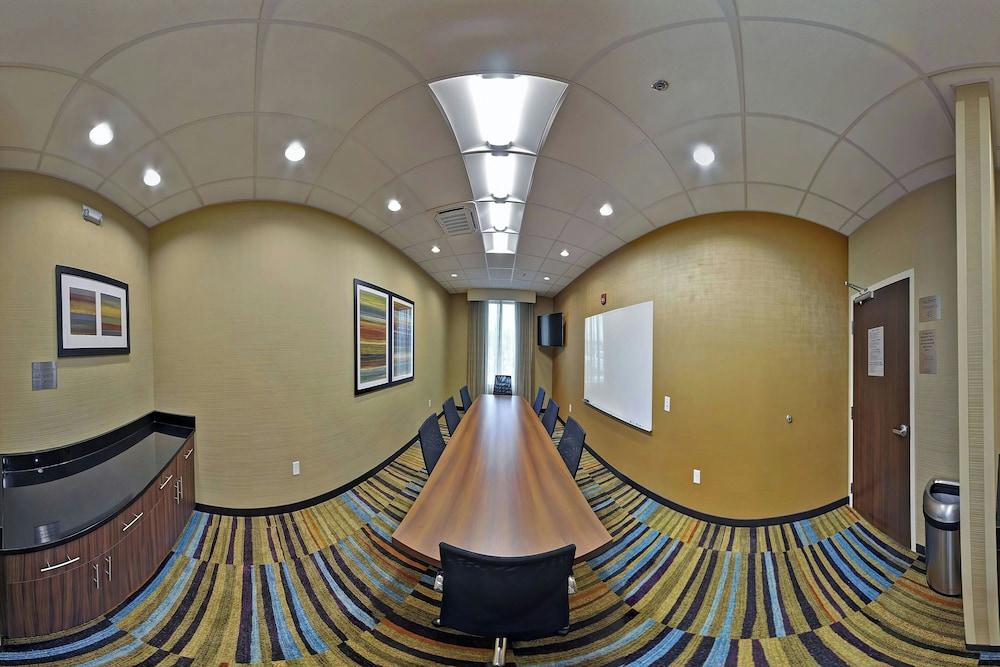 Fairfield Inn & Suites Savannah SW/Richmond Hill photo 46