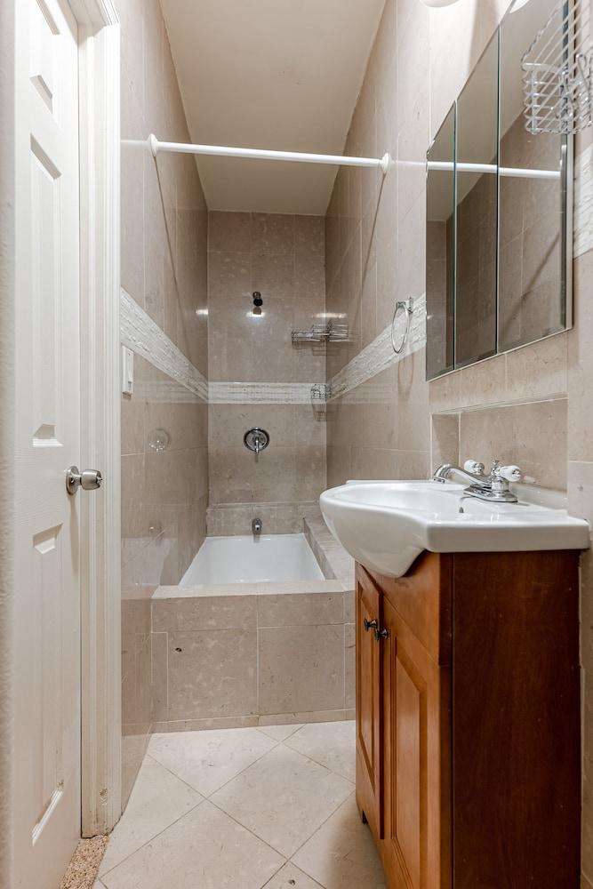 110th Boutique Hotel photo 30