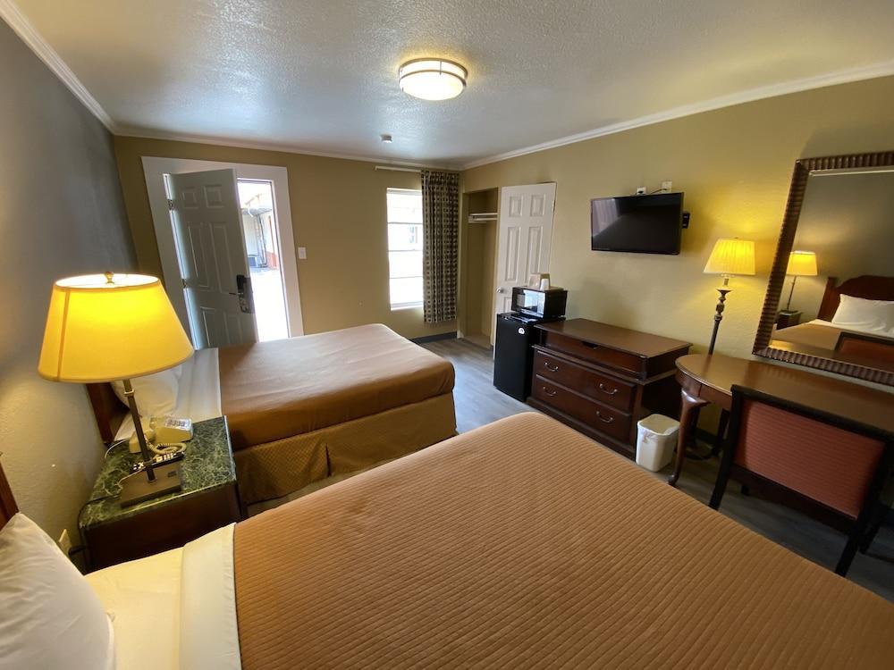 Travel Inn photo 9
