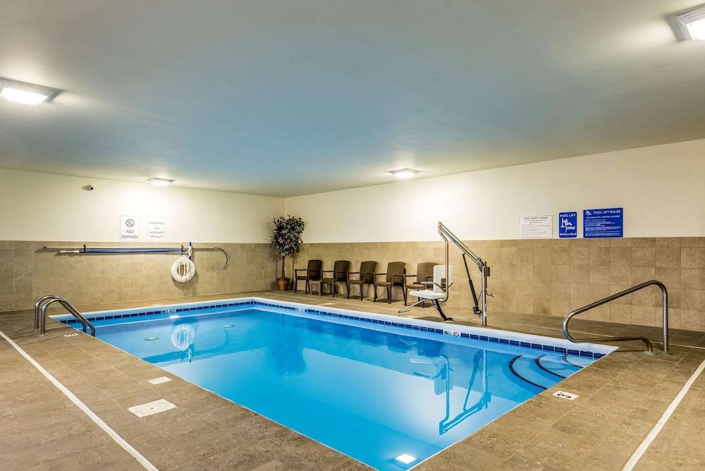 Comfort Inn & Suites Dayton North photo 30