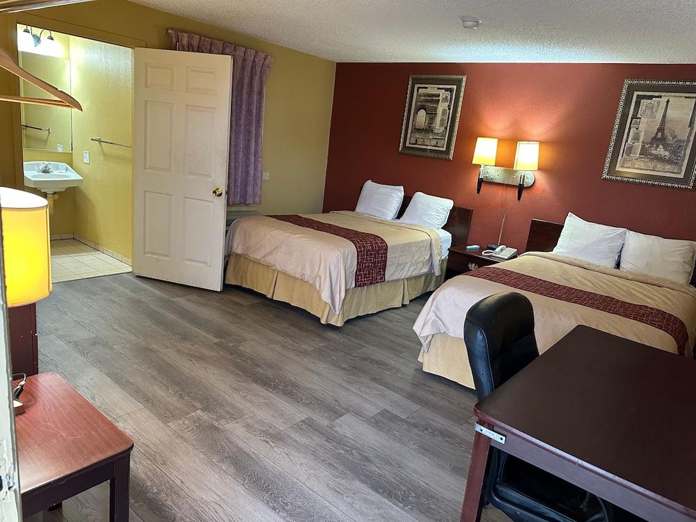 Wye Motel photo 2