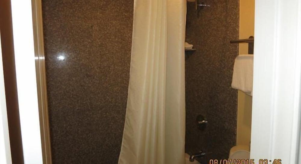 Taylor village inn and suites photo 17