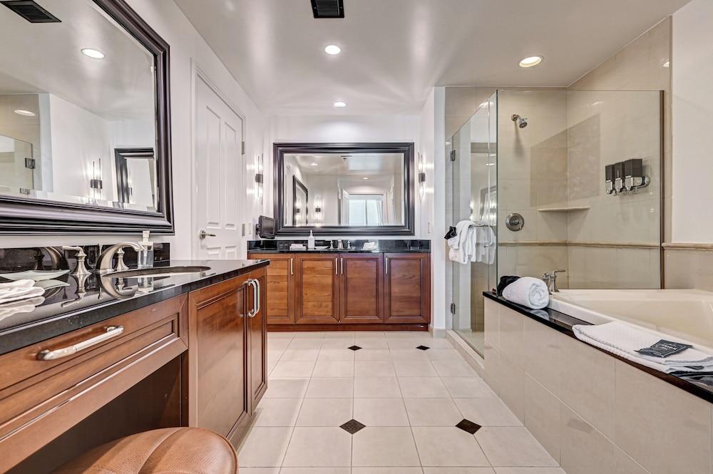 Suite Hub LV at Signature Sphere View photo 42