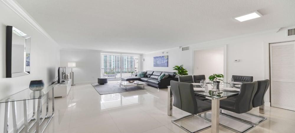 Icon Residences photo 43