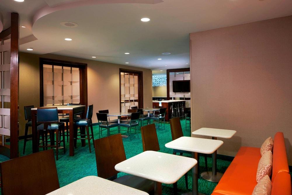 SpringHill Suites by Marriott Newark Liberty International photo 29