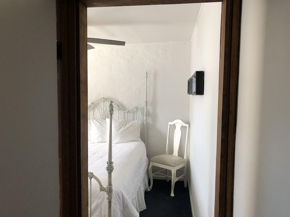 Seacrest Inn photo 65