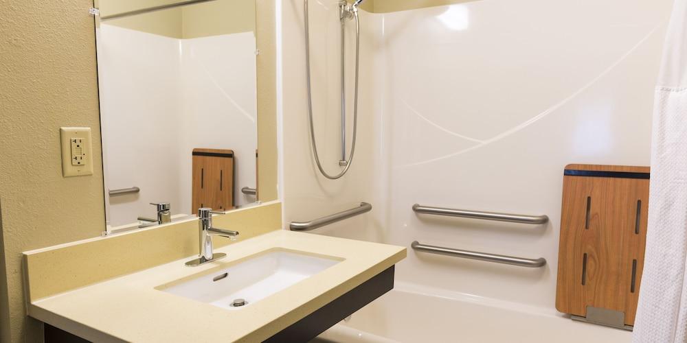 Staybridge Suites Fargo by IHG photo 21
