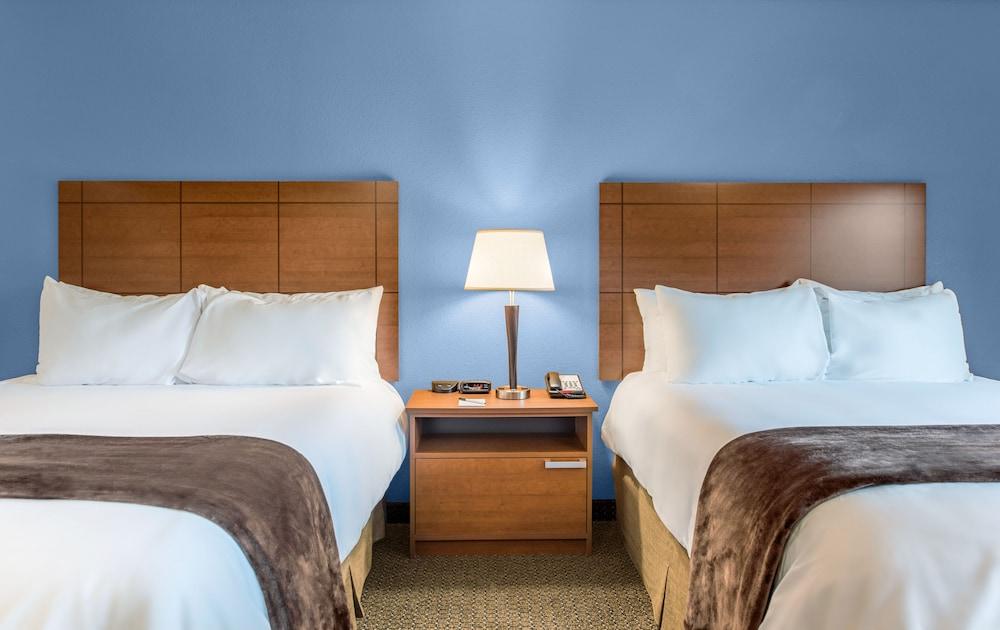 My Place Hotel - Yakima photo 6