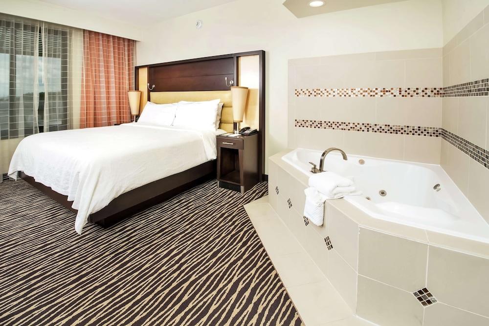 Embassy Suites by Hilton Fayetteville Fort Bragg photo 14