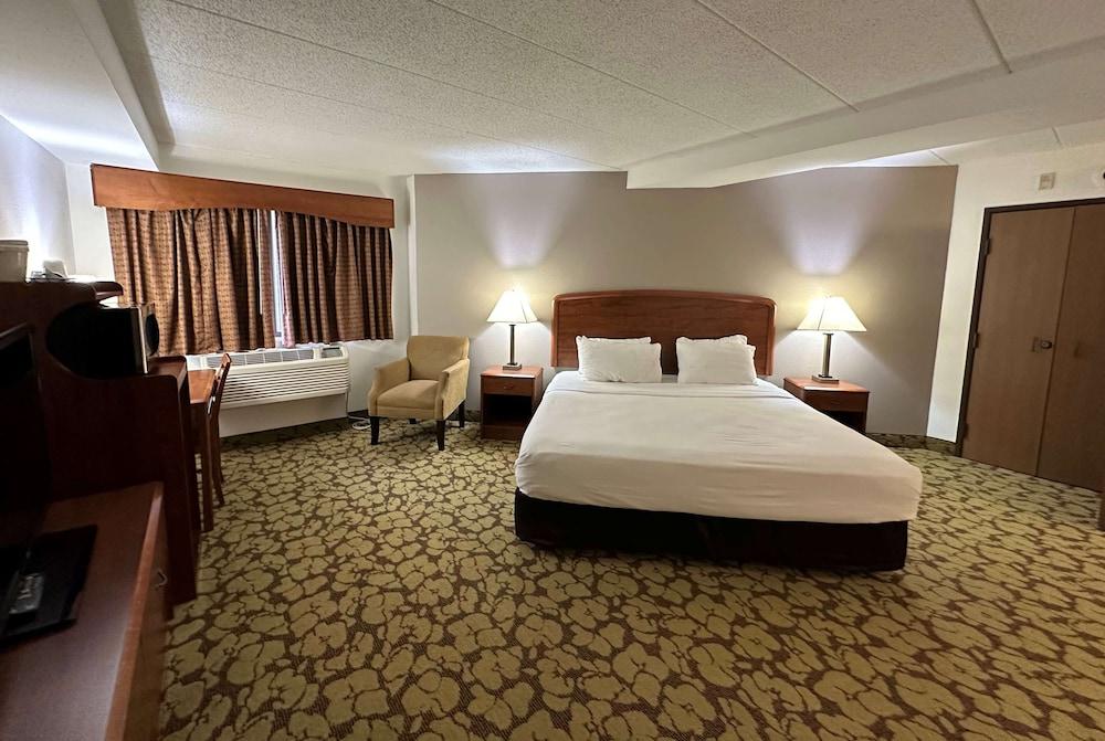 AmericInn by Wyndham Appleton North/Little Chute photo 49
