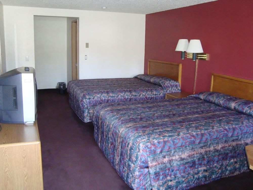 Willow Springs Motel photo 18