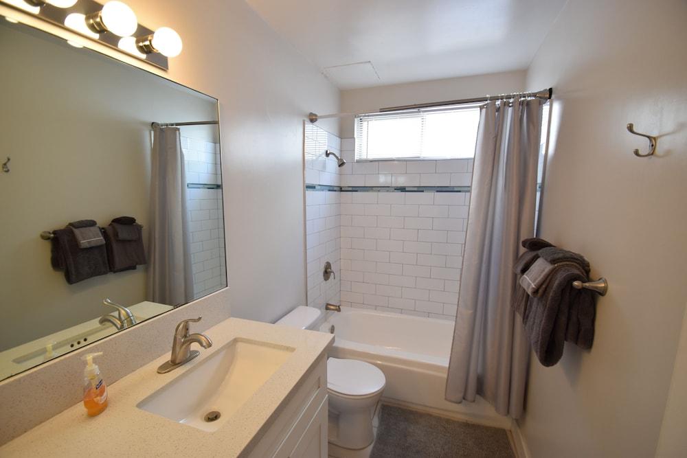 Boutique Hollywood photo 26