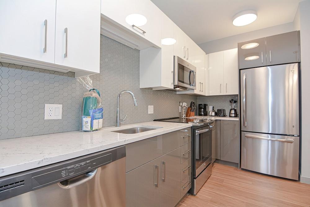 Global Luxury Suites Downtown Providence photo 39