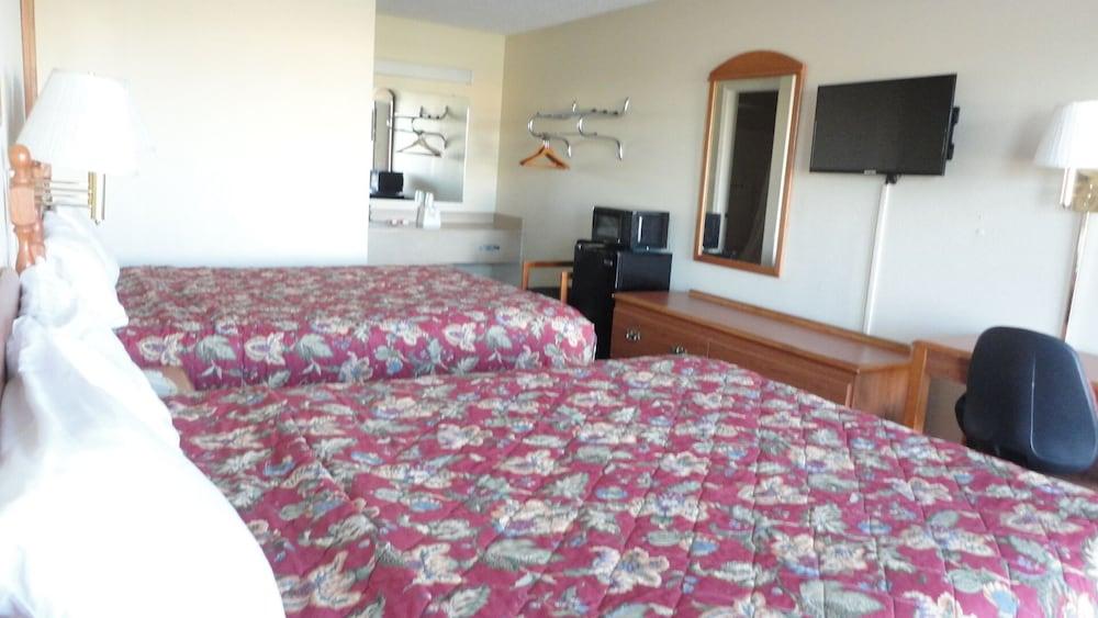Knights Inn Crawfordsville photo 12