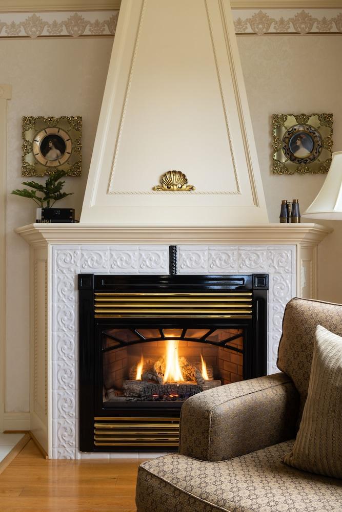 Seven Gables Inn on Monterey Bay, A Kirkwood Collection Property photo 76