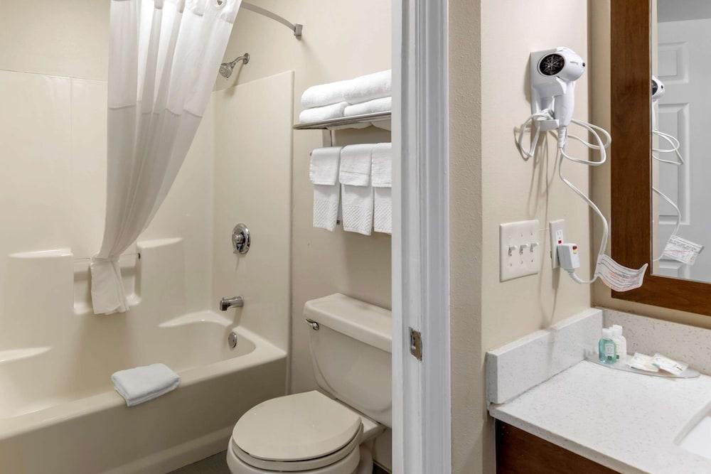 Quality Inn Seneca Clemson Area US-123 photo 30