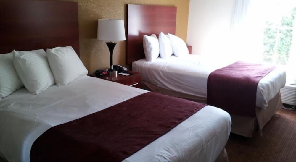 Days Inn by Wyndham Indiana PA Near IUP photo 18