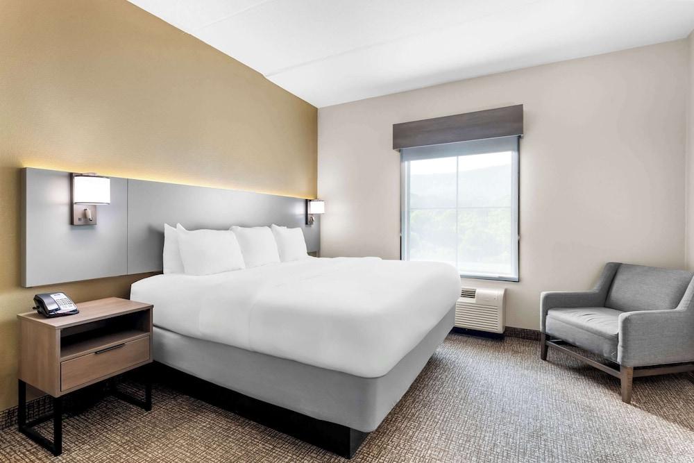 Comfort Inn Harriman photo 41