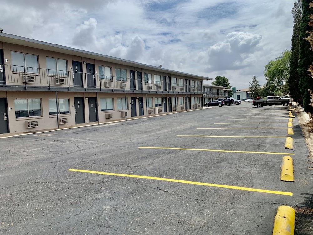 Rodeway Inn Midland South photo 47