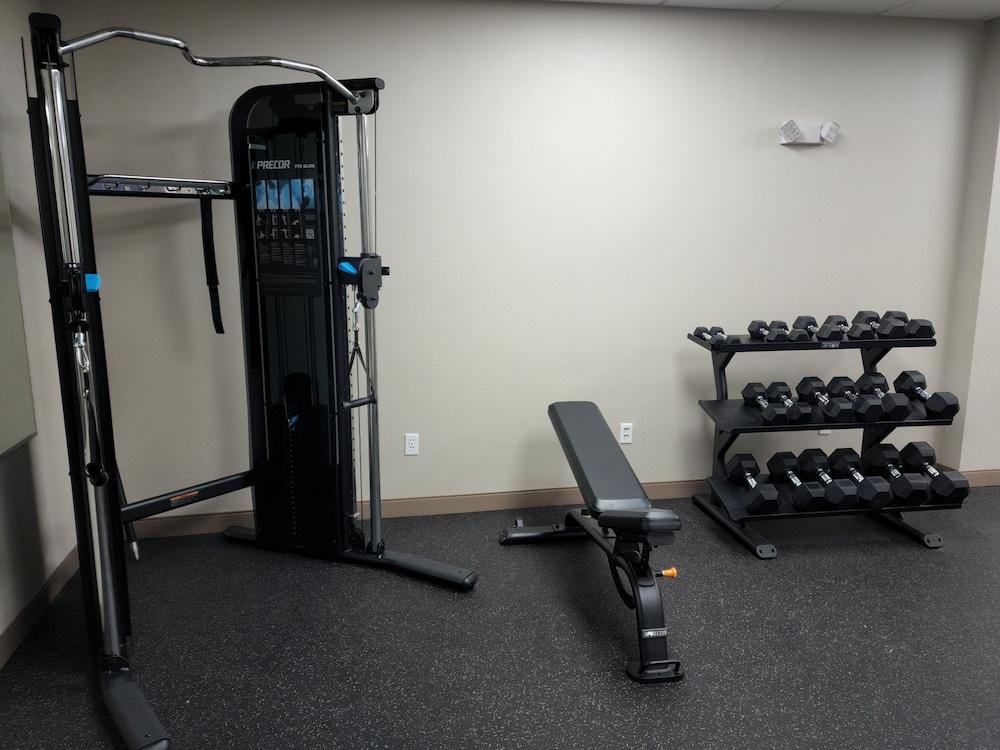 La Quinta Inn & Suites by Wyndham Lake George photo 45