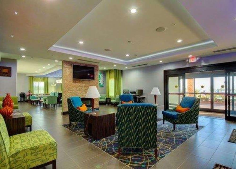 Comfort Inn & Suites Tulsa I-44 West - Rt 66 photo 5