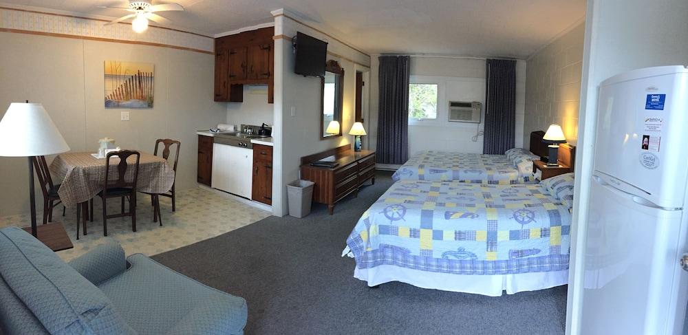 Doryman Motel photo 19