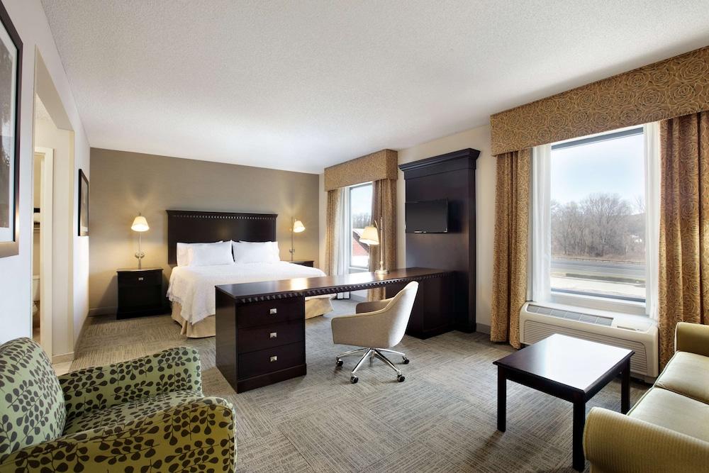 Hampton Inn & Suites Mahwah photo 2