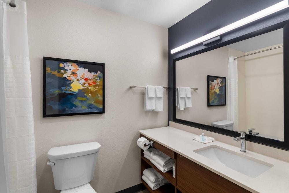 Everhome Suites Bastrop photo 23